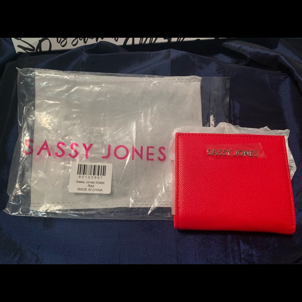 Sassy Jones ‘Cassie’ Lock and Fold Wallet (new and never used)